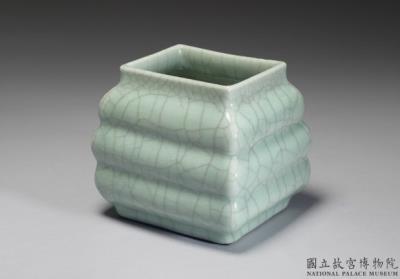 图片[3]-Stepped pot with green glaze, Qing dynasty, Qianlong reign (1736-1795)-China Archive